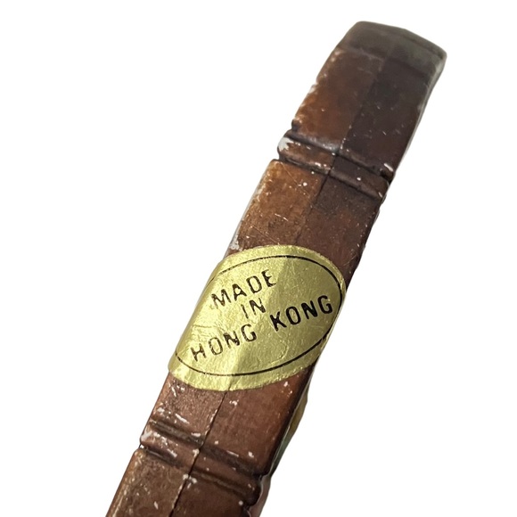 Vintage Christmas Love Santa & Mrs. Claus Ice Skating Ornament Made in Hong Kong - Picture 4 of 4